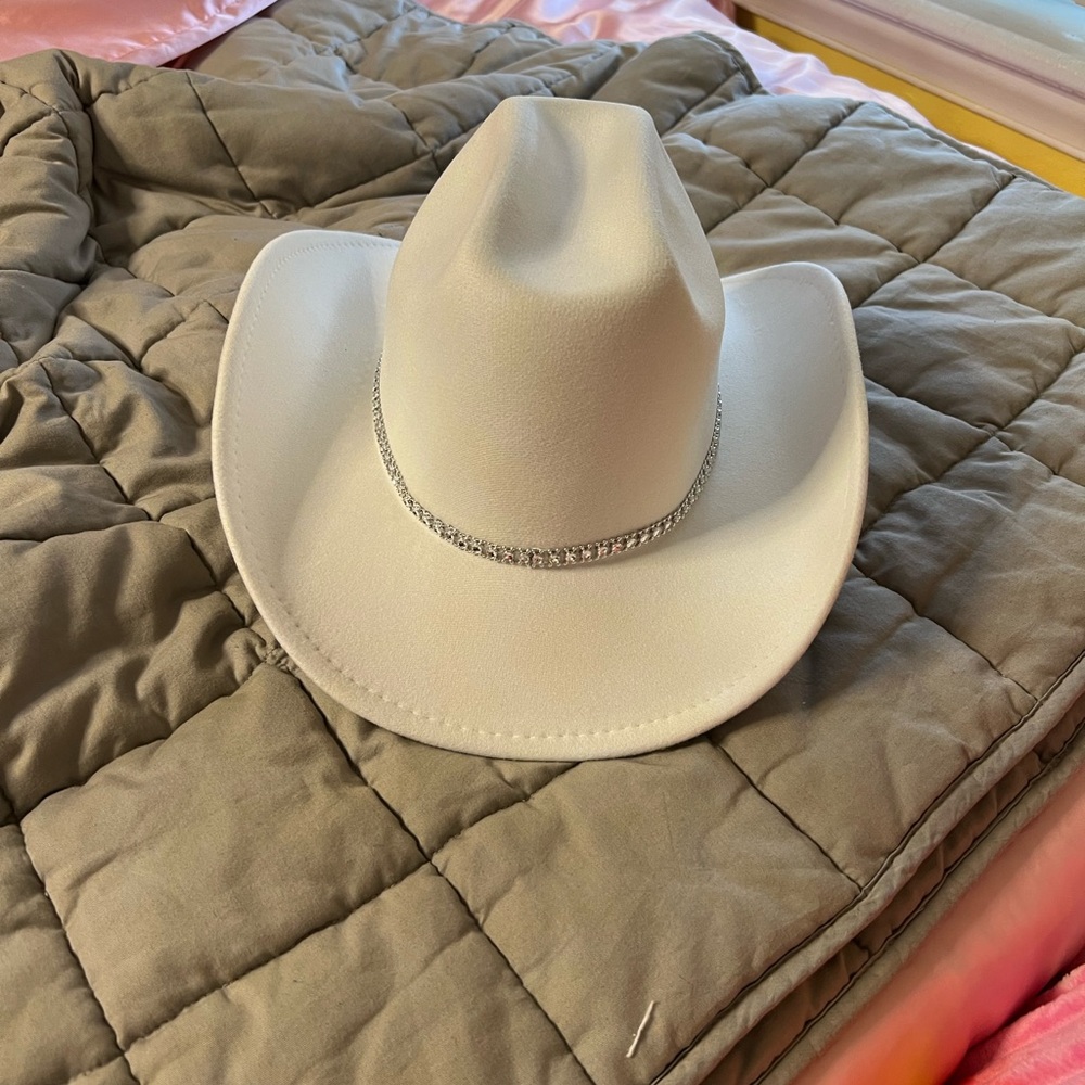 White Cowboy Hat with Silver Band